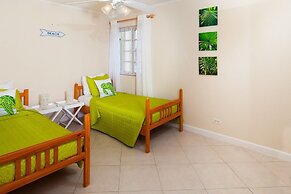 Margate Gardens 4 by Blue Sky Luxury