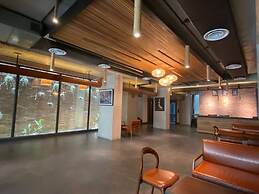 CHECK inn Phnom Penh Royal Palace