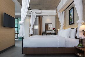 CHECK inn Phnom Penh Royal Palace