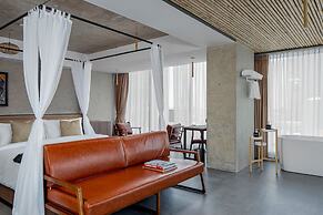 CHECK inn Phnom Penh Royal Palace