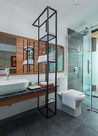 CHECK inn Phnom Penh Royal Palace