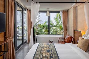 CHECK inn Phnom Penh Royal Palace