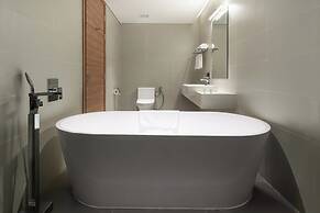 Flamingo Resort Cat Ba