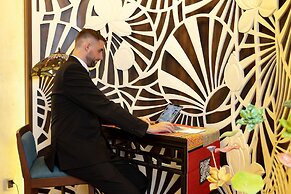 White Lotus Hue Hotel