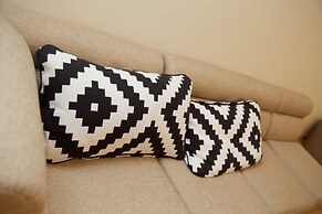 Nishi-Sugamo Guest House. 2min to Nishi-Sugamo Sta. 13min to Ikebukuro