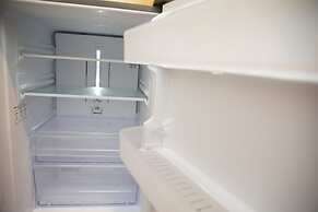 Nishi-Sugamo Guest House. 2min to Nishi-Sugamo Sta. 13min to Ikebukuro