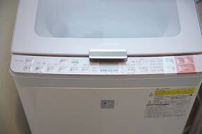 Nishi-Sugamo Guest House. 2min to Nishi-Sugamo Sta. 13min to Ikebukuro