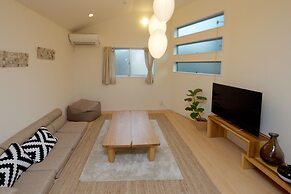 Nishi-Sugamo Guest House. 2min to Nishi-Sugamo Sta. 13min to Ikebukuro