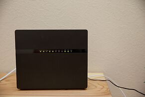 Nishi-Sugamo Guest House. 2min to Nishi-Sugamo Sta. 13min to Ikebukuro