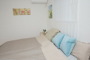 Nishi-Sugamo Guest House. 2min to Nishi-Sugamo Sta. 13min to Ikebukuro