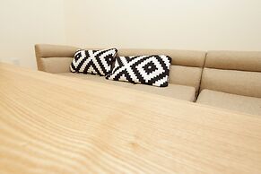 Nishi-Sugamo Guest House. 2min to Nishi-Sugamo Sta. 13min to Ikebukuro