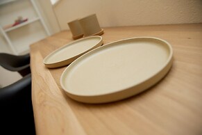 Nishi-Sugamo Guest House. 2min to Nishi-Sugamo Sta. 13min to Ikebukuro