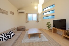 Nishi-Sugamo Guest House. 2min to Nishi-Sugamo Sta. 13min to Ikebukuro