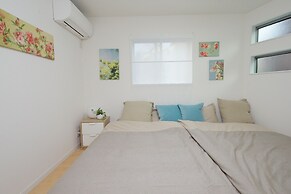 Nishi-Sugamo Guest House. 2min to Nishi-Sugamo Sta. 13min to Ikebukuro