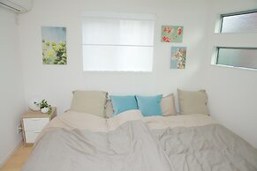 Nishi-Sugamo Guest House. 2min to Nishi-Sugamo Sta. 13min to Ikebukuro