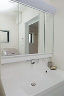 Nishi-Sugamo Guest House. 2min to Nishi-Sugamo Sta. 13min to Ikebukuro