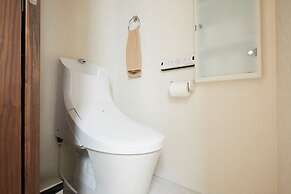 Kasai Guest House, 4min to Kasai Sta, Direct buses to Airport & Disney