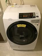 Kasai Guest House, 4min to Kasai Sta, Direct buses to Airport & Disney