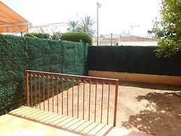 Bungalow en residencial con piscina