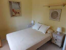 Bungalow en residencial con piscina