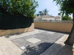 Bungalow en residencial con piscina