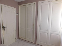 Bungalow en residencial con piscina