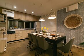 Sunset Breeze Chatan