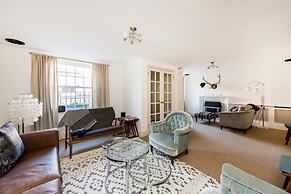 2 Bed Apartment, Notting Hill