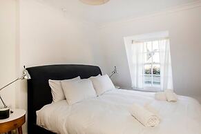 2 Bed Apartment, Notting Hill