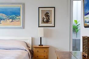 Fabulous 2-bed Penthouse, Wimbledon