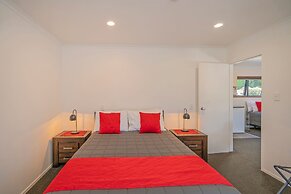 Bayside Holiday Units