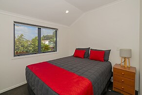Bayside Holiday Units