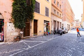 Borgo Vittorio near Saint Peter's square