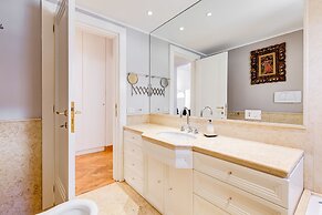 Colosseum Terrace Apartment