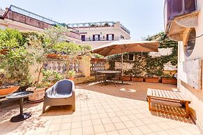 Colosseum Terrace Apartment