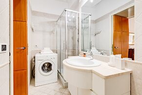 Historical Apartment near Spanish Steps