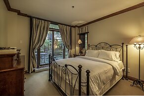 Bondurant by Tremblant Platinum