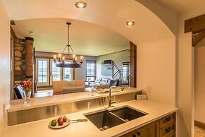 Equinoxe by Tremblant Platinum