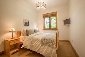 Equinoxe by Tremblant Platinum