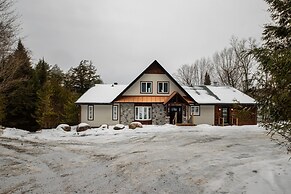 Jakob House by Rendez-vous Mont Tremblant