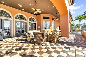 Spacious Pool Area With Lake View - 5bd/4.5ba Pool Home #5av139