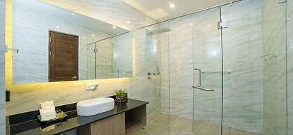 Oceana Kamala Resort