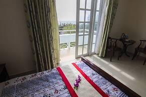 Minh Dam Hotel & Restaurant