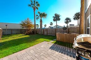 Luxury Living - Modern Beach Townhouse