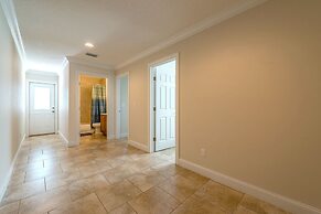 Luxury Living - Modern Beach Townhouse