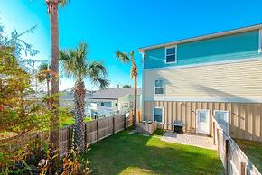 Luxury Living - Modern Beach Townhouse