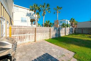 Luxury Living - Modern Beach Townhouse