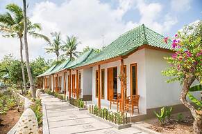 Kubu Reot Taman Asri