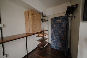 The Jarrdin by Bethania Pro