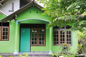 Homestay Junet - Hostel